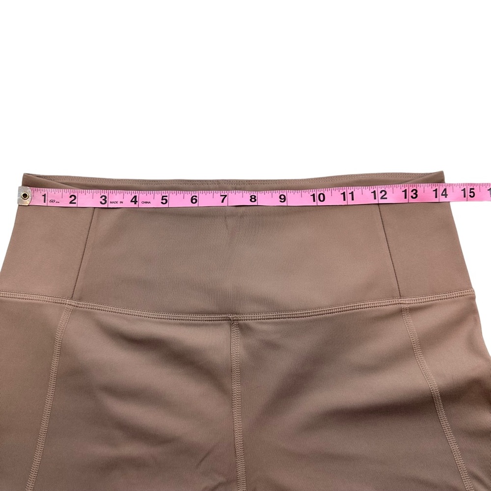 Girlfriend Collective | High Rise Biker Shorts in Limestone Size XL - Picture 9 of 12